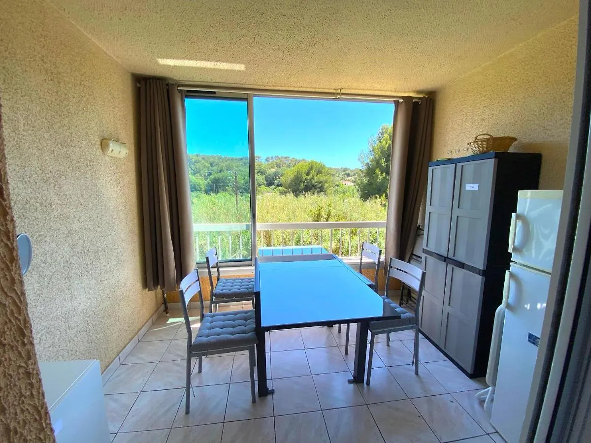 Appart 4 Pers Dans Residence Avec Piscine A 10 Min De La Plage Sanary-sur-Mer France